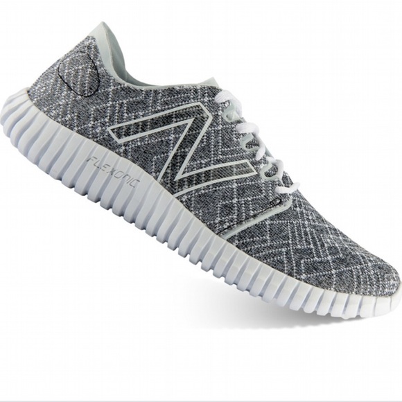 New Balance Shoes - New Balance Women’s Flexonic 730 Grey 7.5